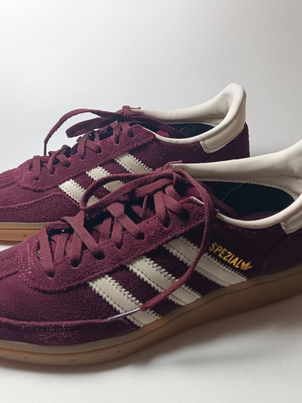 Adidas handball spezial maroon burgundy suede US men 7.5 women 8.5 gum sole